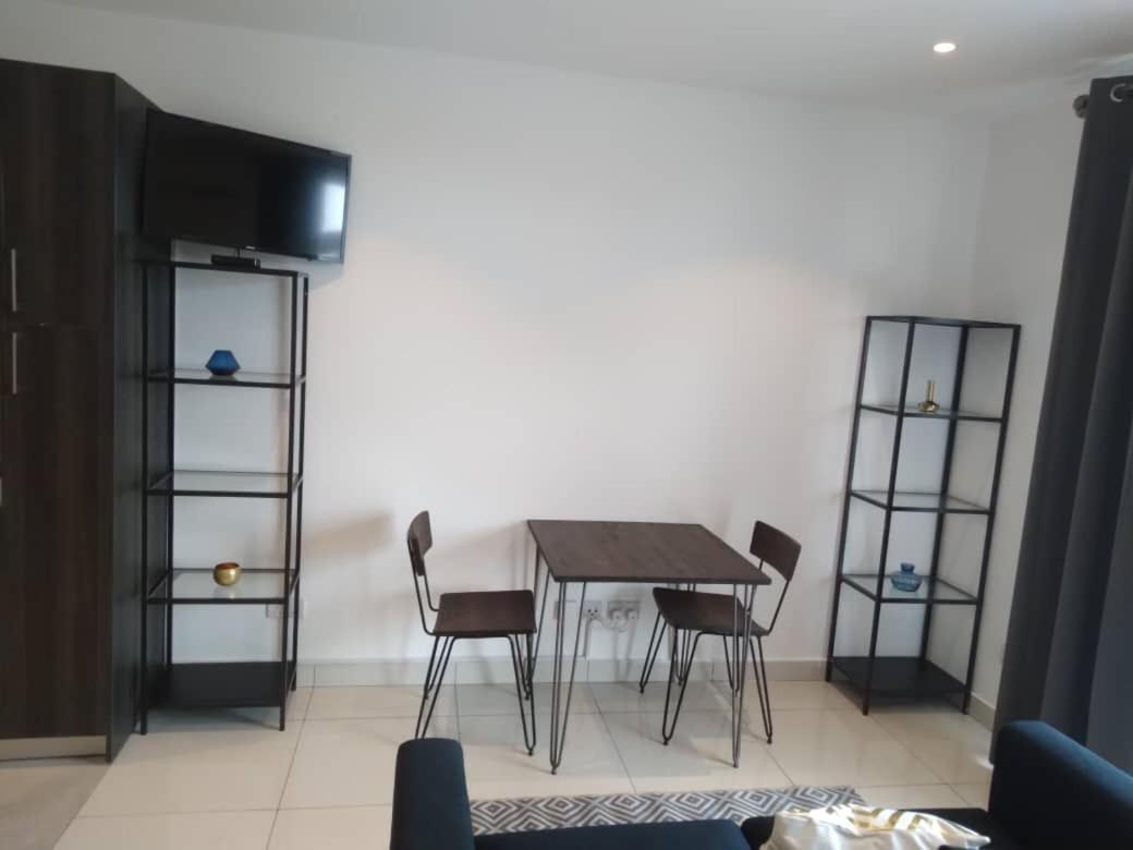 Embassy Gardens Luxury Suites Cpg Accra Luaran gambar